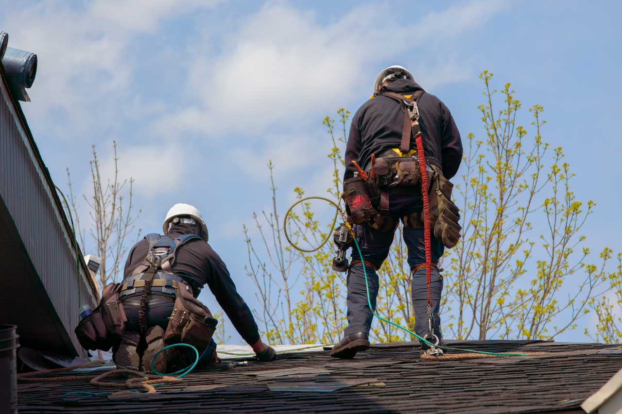 How to inspect, clean, and prepare your roof for spring